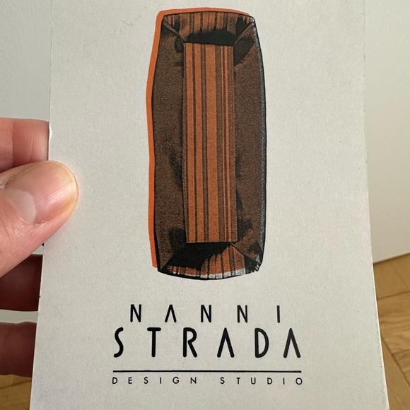 Elegant Navy Crossbody Bag - Picture 5 of 9